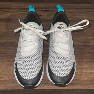 Nike Air Max 270 Sneakers